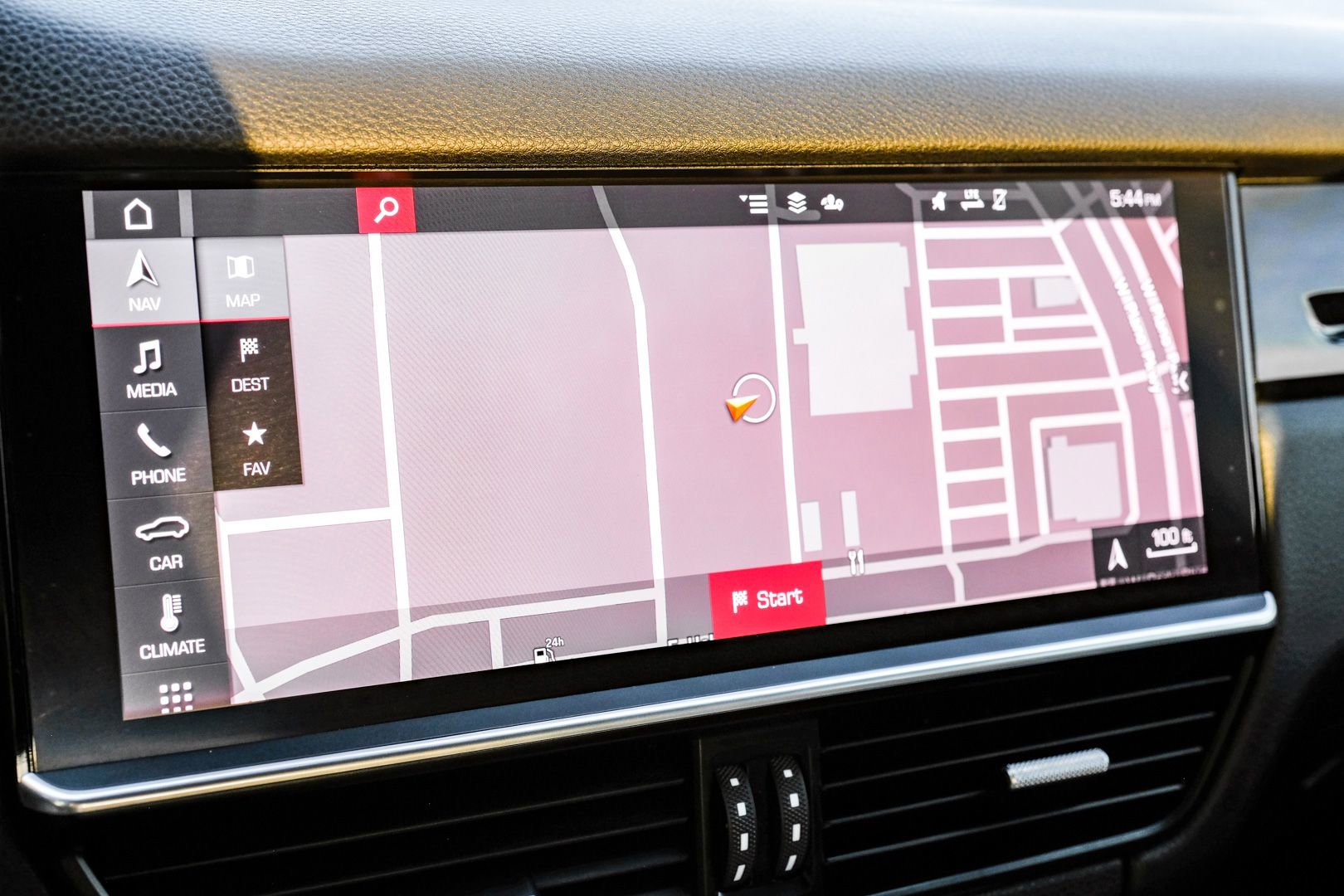 Used 2020 Porsche Cayenne image 20