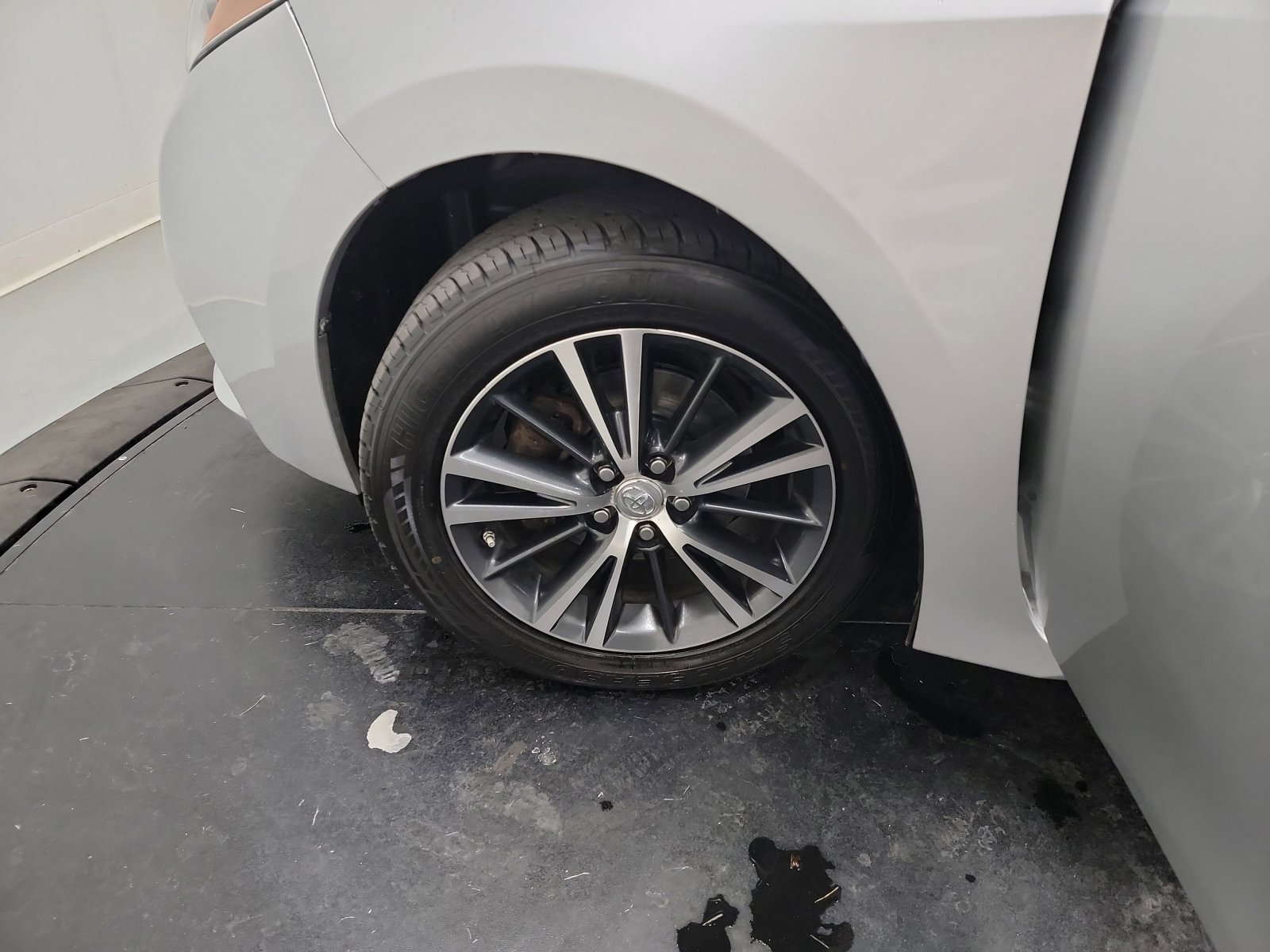 Used 2016 Toyota Corolla LE FWD image 30