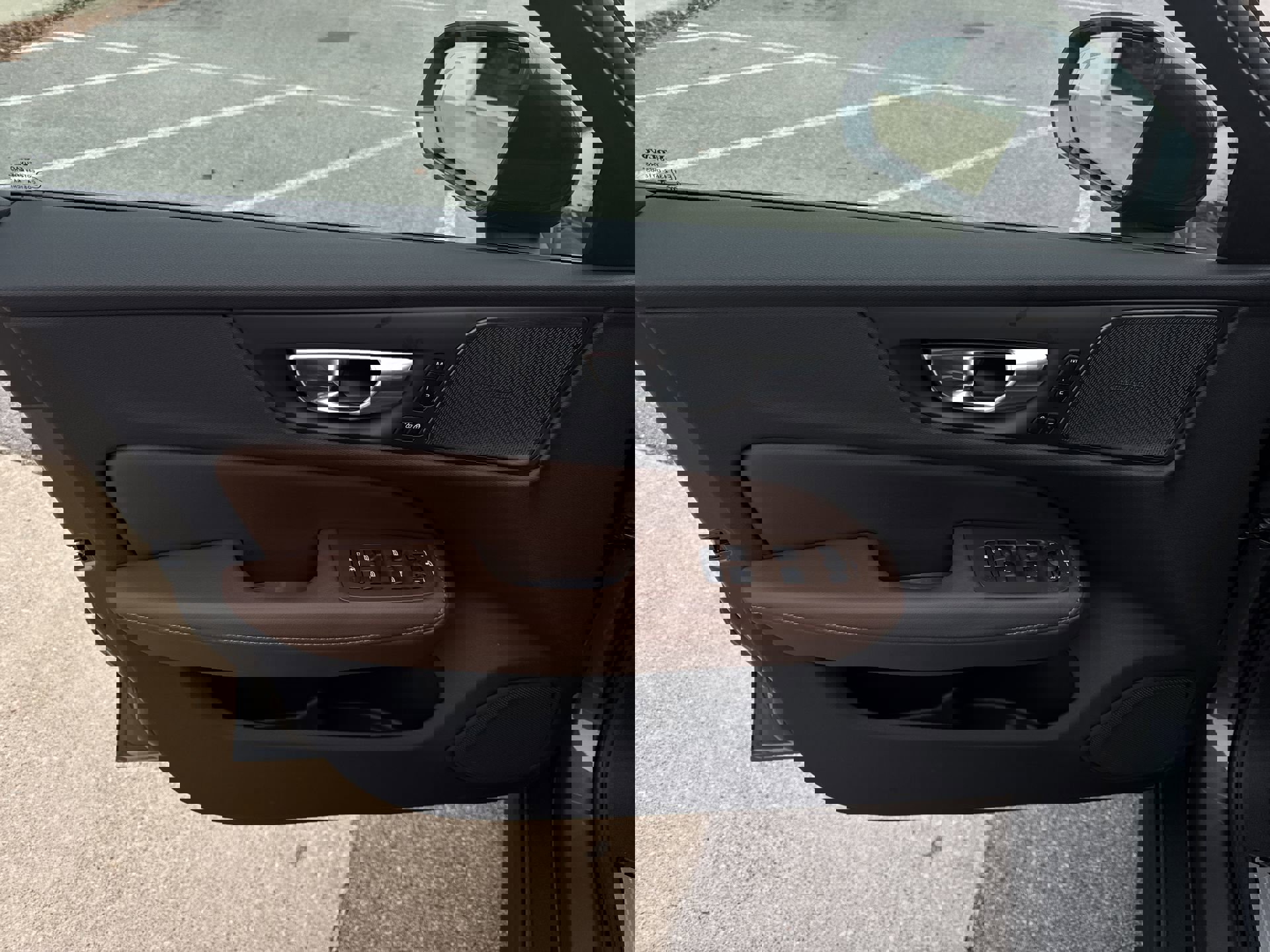 New 2026 Volvo V60 B5 Cross Country Plus w/ Climate Package image 23