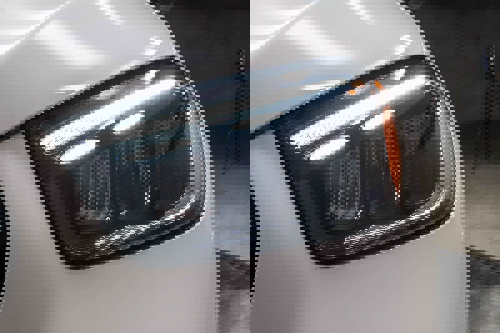 Used 2025 Mercedes-Benz GLE 450e 4MATIC image 12