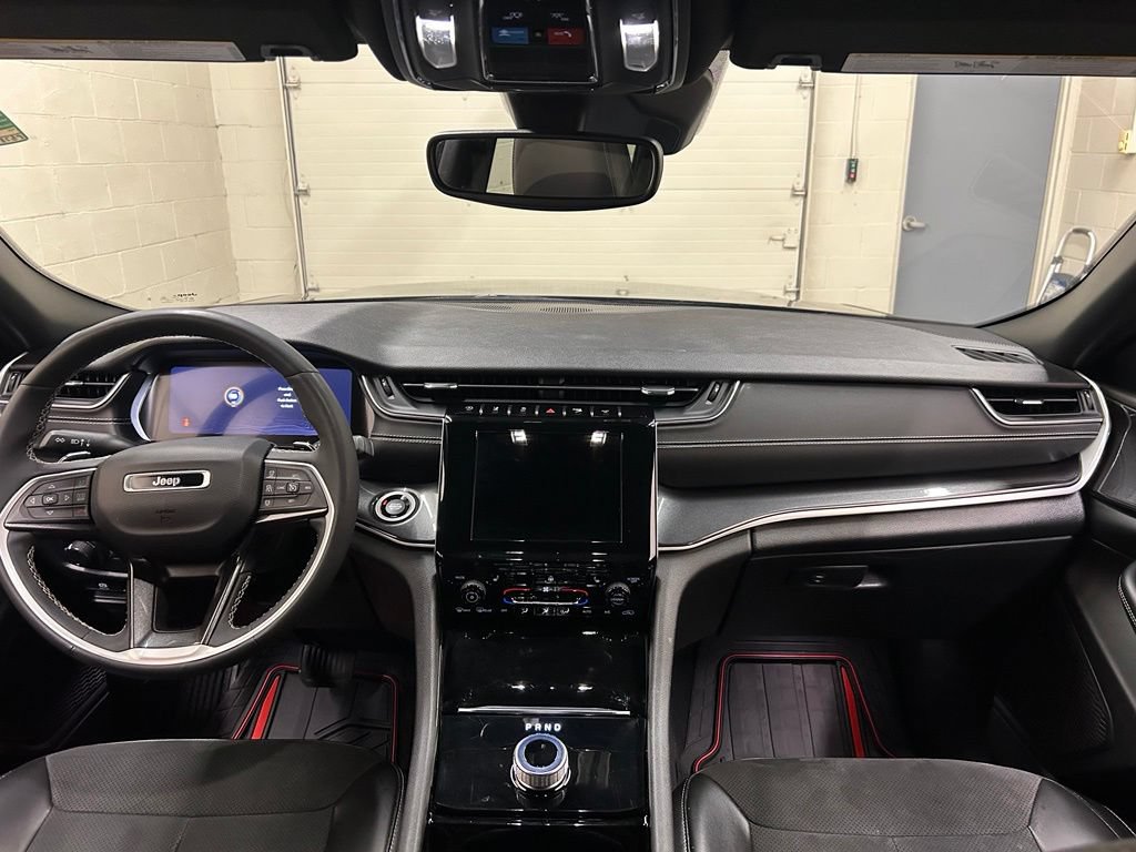 Used 2023 Jeep Grand Cherokee L Laredo AWD/4WD image 20