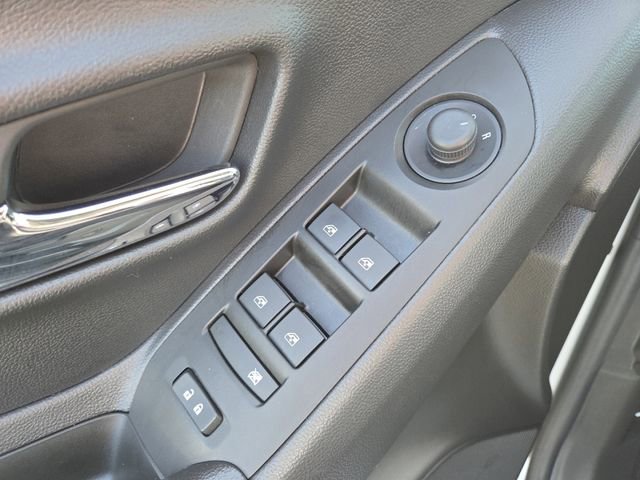 Used 2022 Chevrolet Trax LS w/ Tint and Cruise Package image 7