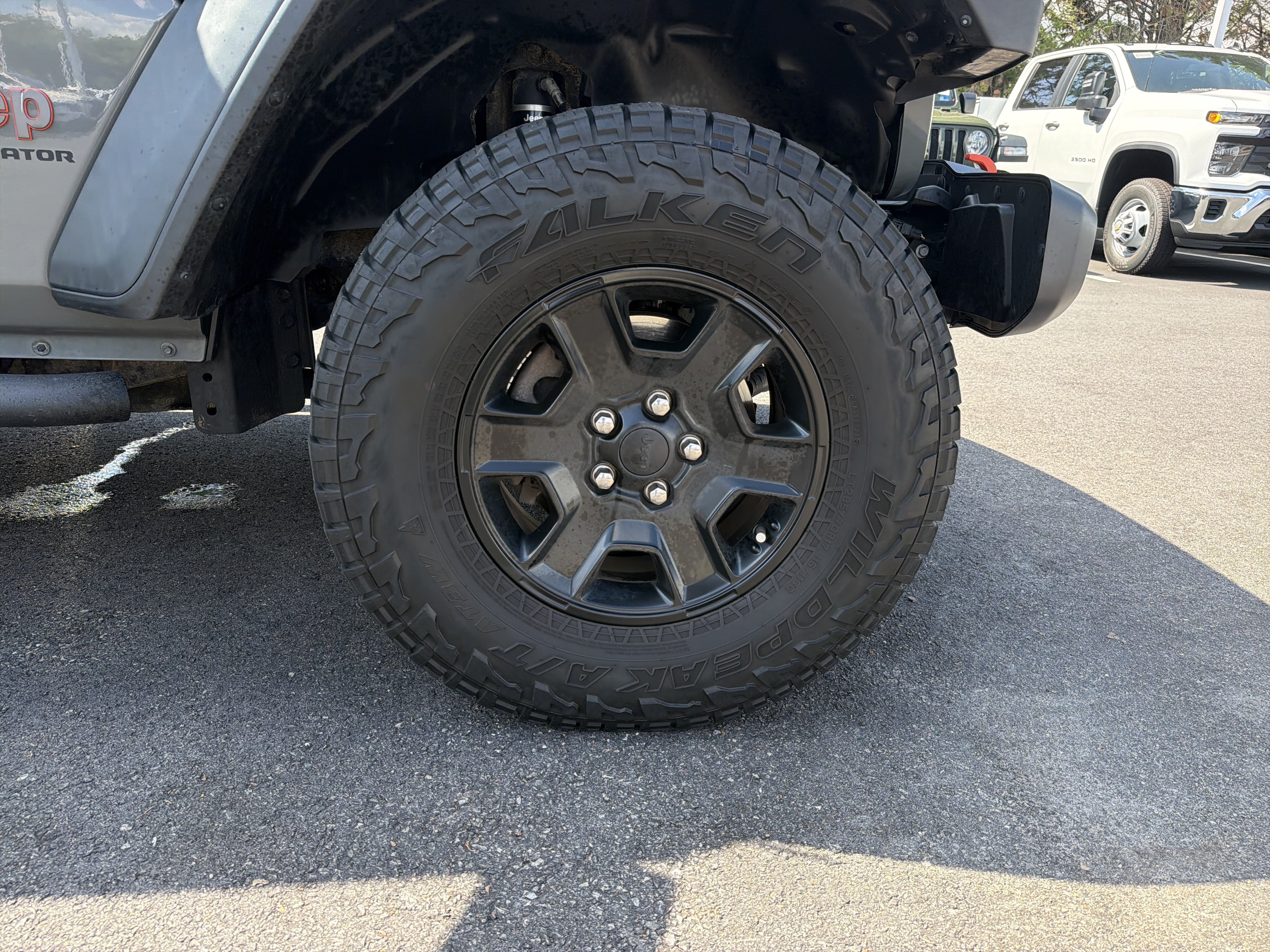 Used 2023 Jeep Gladiator Mojave AWD/4WD image 13