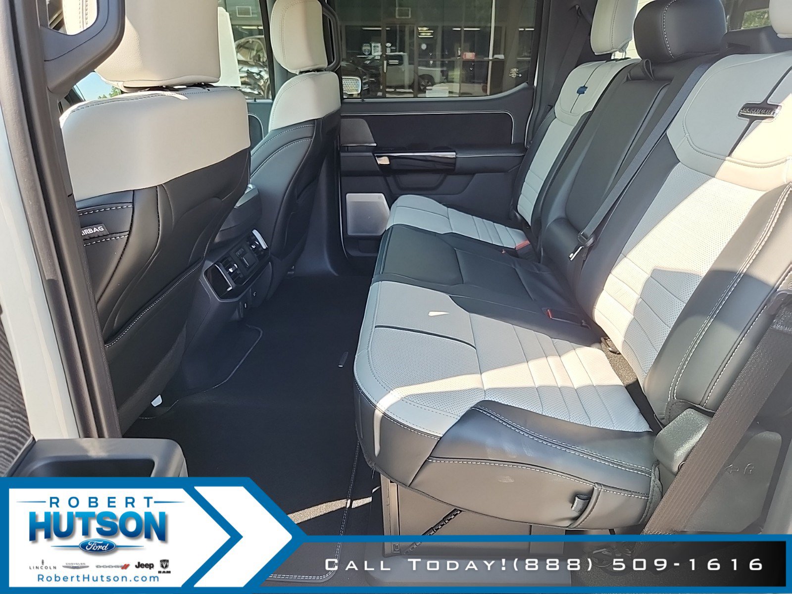 New 2023 Ford F150 Lightning Platinum AWD/4WD image 15