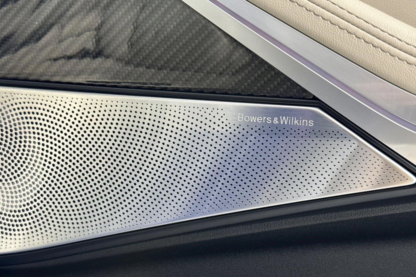 Used 2025 BMW X7 M60i image 23