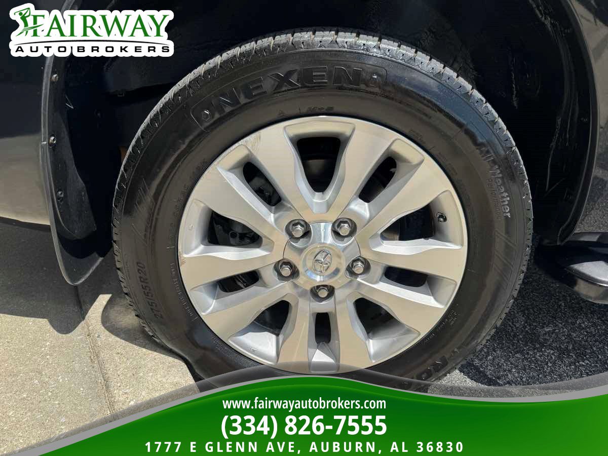 Used 2015 Toyota Sequoia Platinum AWD/4WD image 40