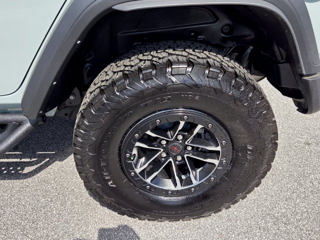 Used 2024 Jeep Wrangler Unlimited Rubicon w/ XTREMEE 35" Tire Package AWD/4WD image 7