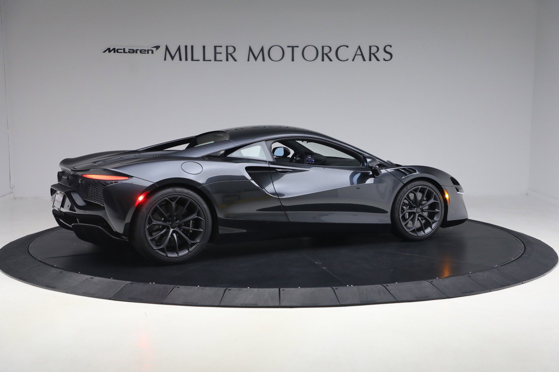 New 2026 McLaren Artura image 8