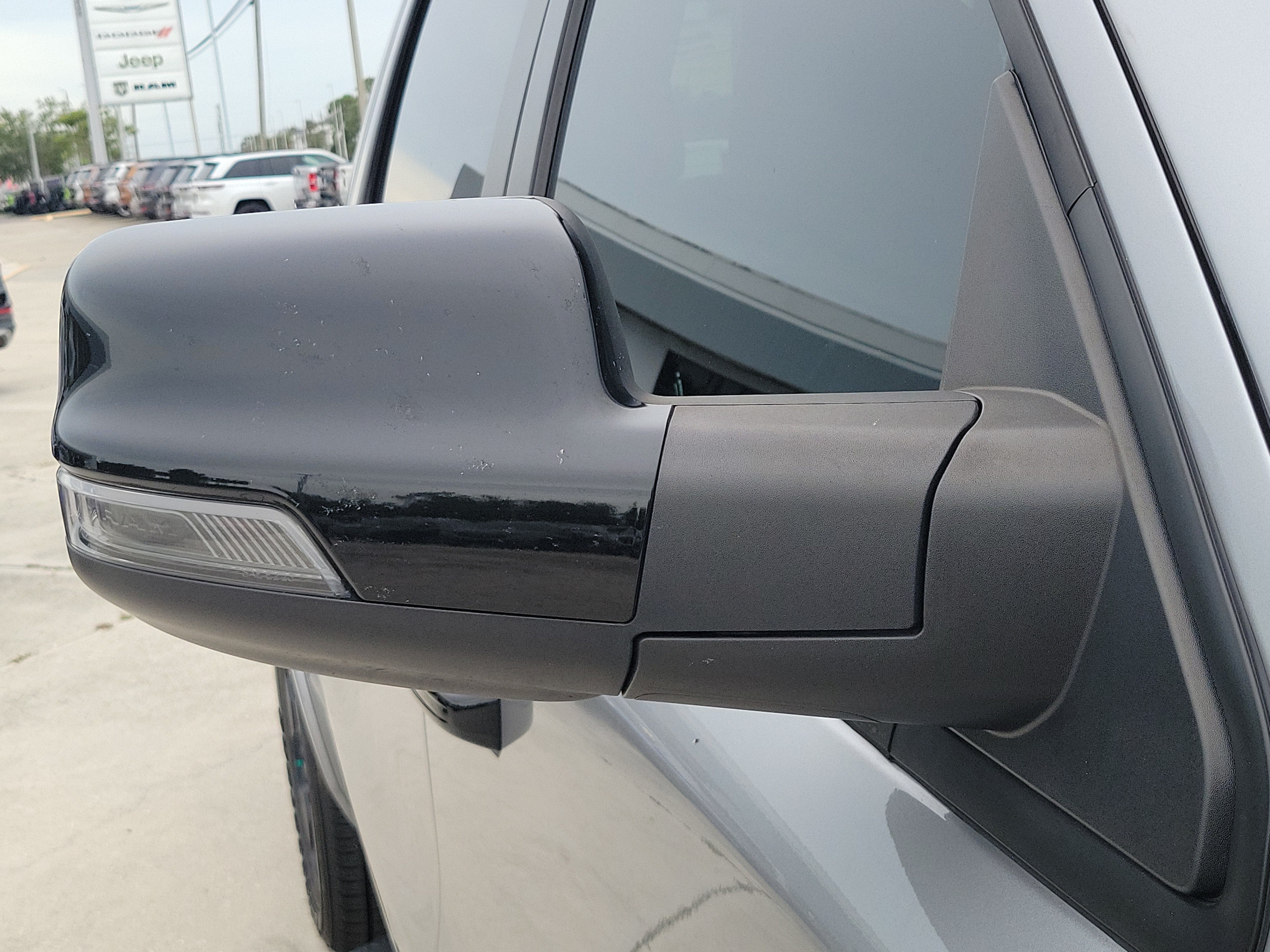Used 2025 RAM 1500 Big Horn AWD/4WD image 8