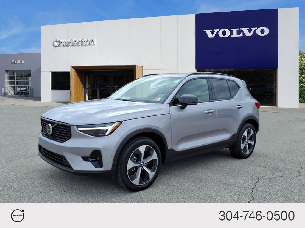 Certified 2026 Volvo XC40 B5 Plus w/ Climate Package AWD/4WD image 7