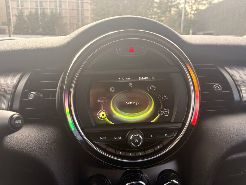 Used 2016 MINI Cooper S image 24