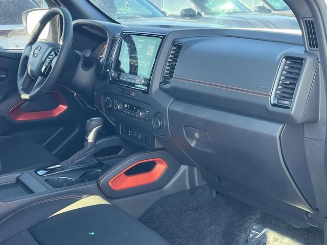 Used 2024 Nissan Frontier PRO-4X w/ Technology Package image 23