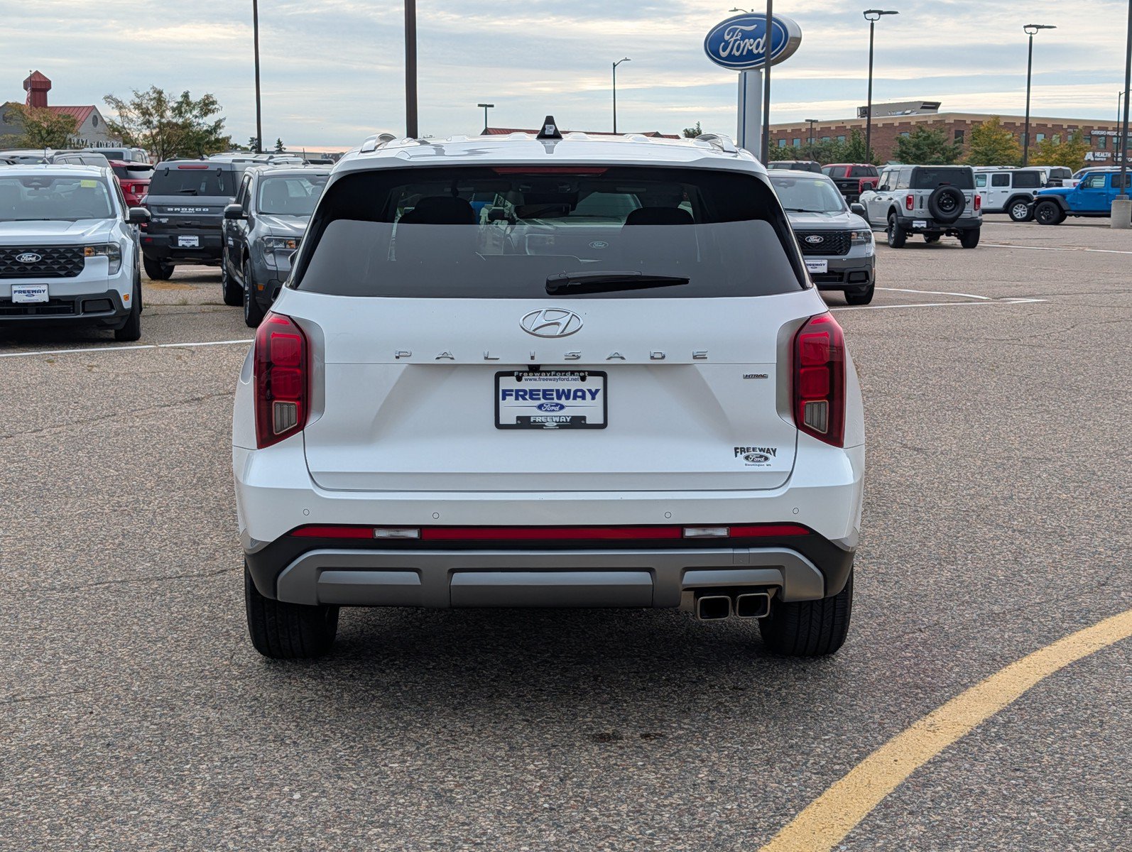 Used 2025 Hyundai Palisade SEL AWD/4WD image 4