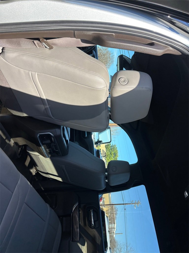 Used 2020 Chevrolet Silverado 3500 LTZ w/ LTZ Premium Package image 28