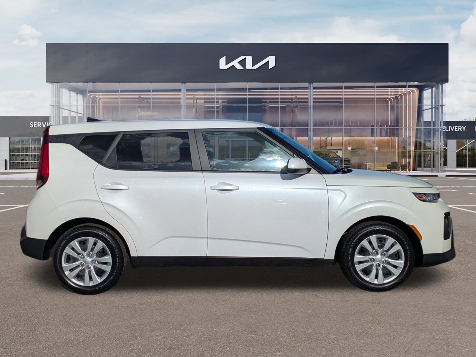 Certified 2021 Kia Soul LX image 3