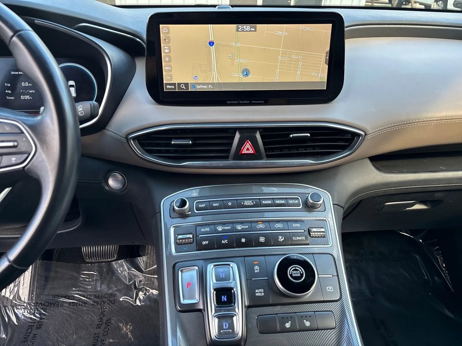 Used 2022 Hyundai Santa Fe SEL w/ Convenience + Premium Package FWD image 19
