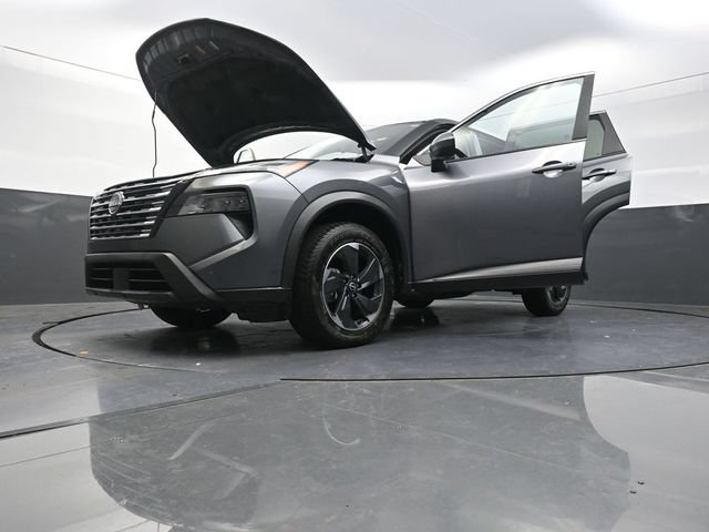 Used 2024 Nissan Rogue SV FWD image 41