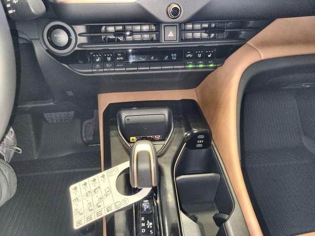 New 2025 Toyota Crown Signia image 19