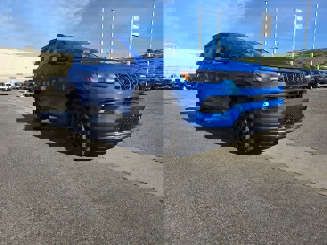 New 2026 Jeep Compass Latitude image 9