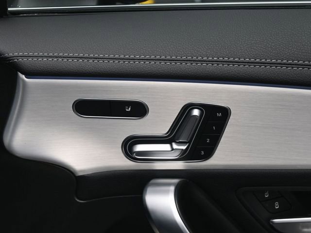 Used 2024 Mercedes-Benz CLA 250 image 37