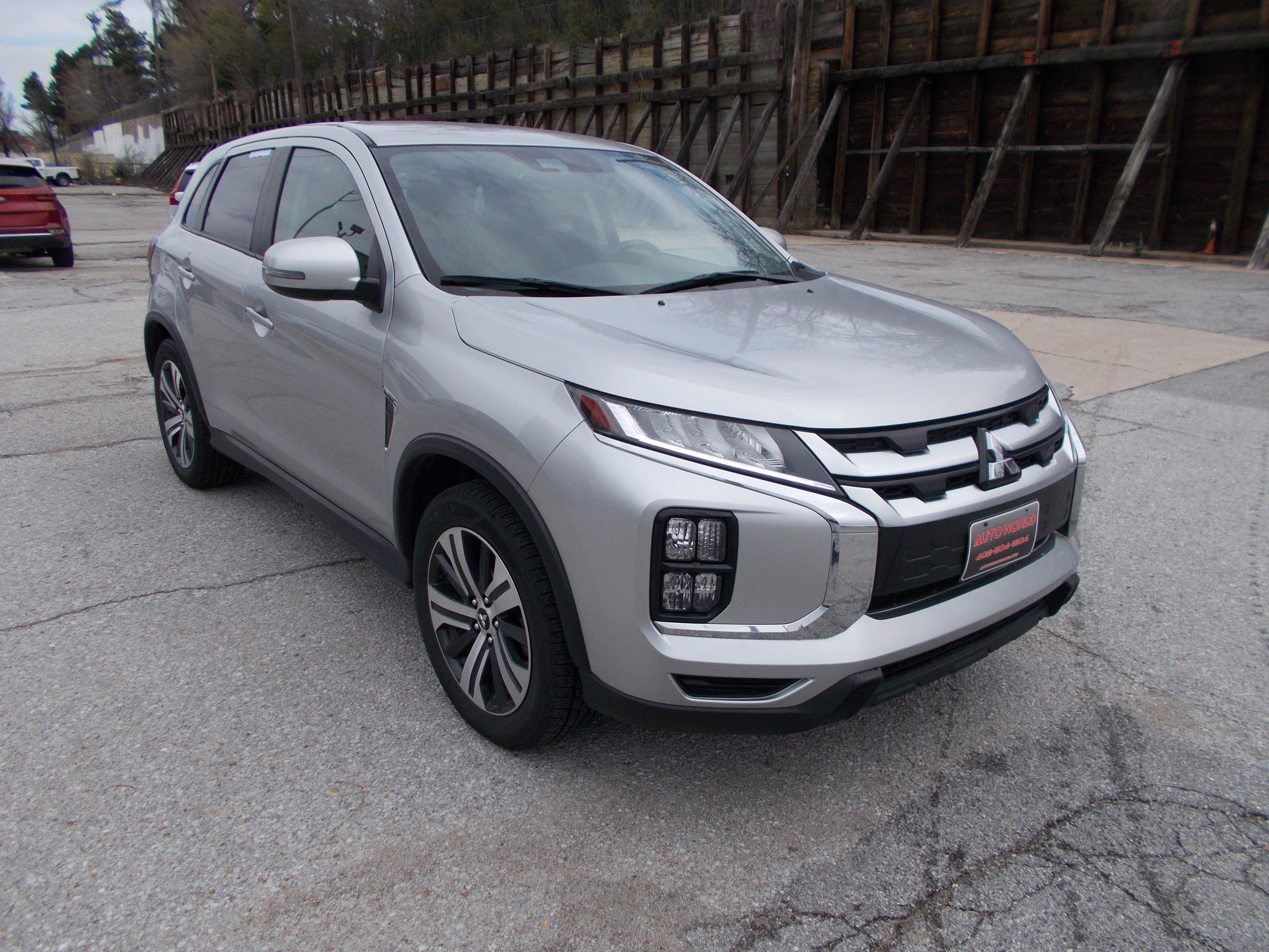 Used 2024 Mitsubishi Outlander Sport SE AWD/4WD image 3