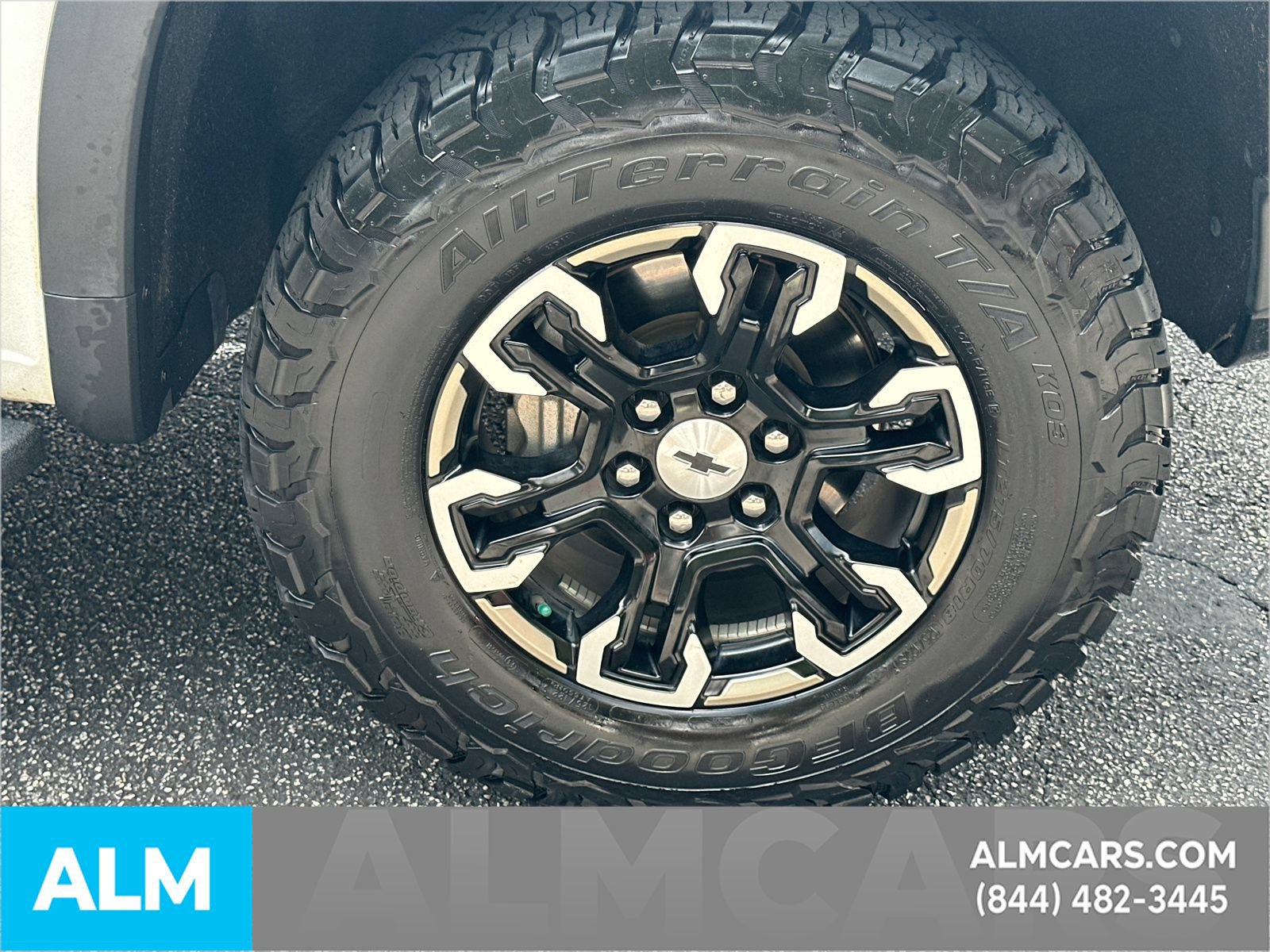Used 2022 Chevrolet Silverado 1500 ZR2 w/ Technology Package AWD/4WD image 14