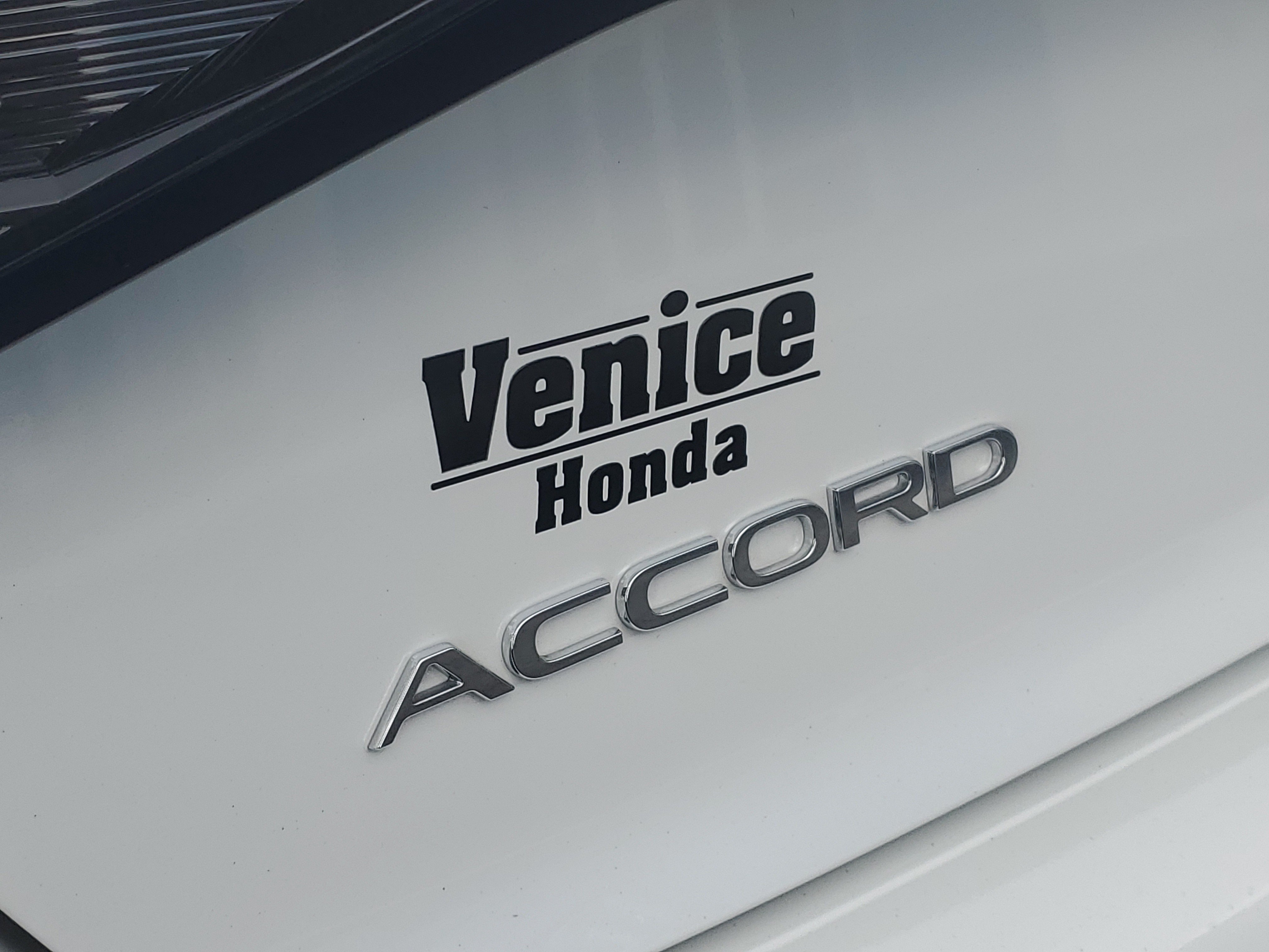 Certified 2025 Honda Accord LX image 11