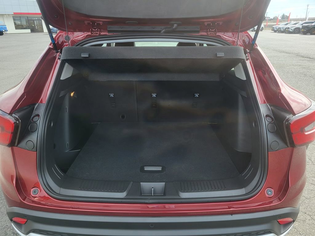 New 2025 Chevrolet Trax LT w/ Driver Confidence Package image 16