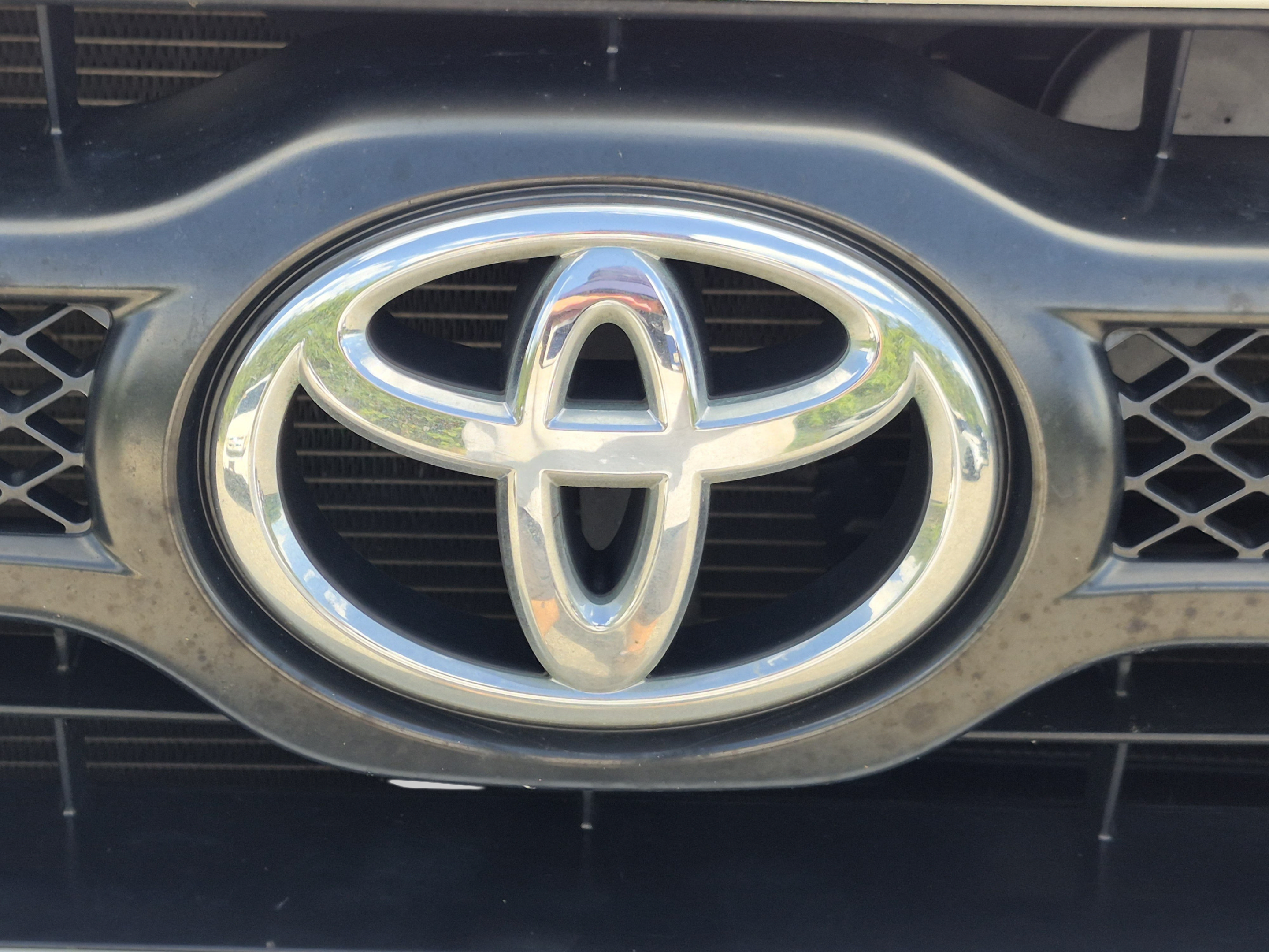 Used 2015 Toyota Tacoma PreRunner w/ TRD Sport Package RWD image 10