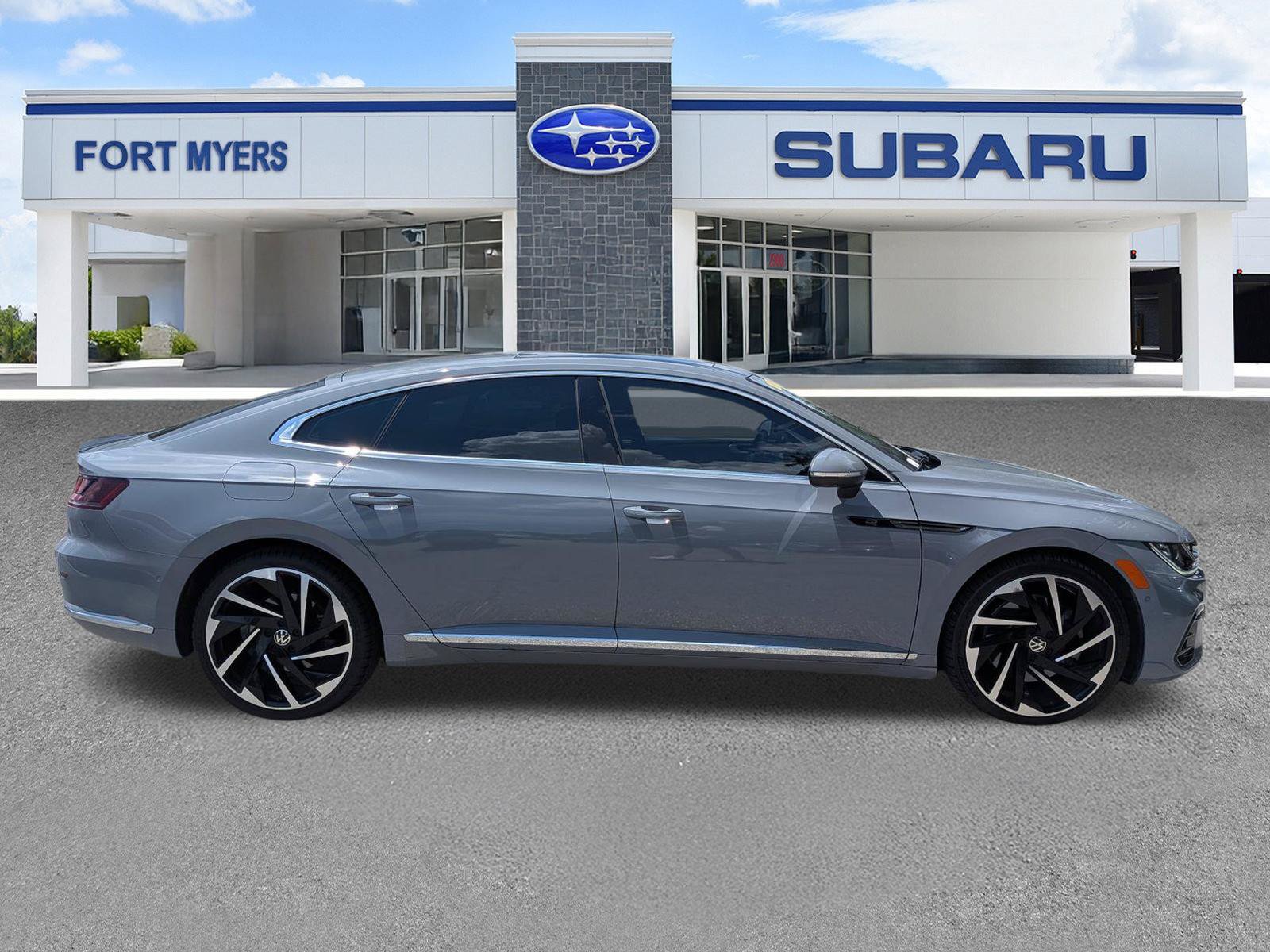 Used 2023 Volkswagen Arteon SEL Premium AWD/4WD image 3