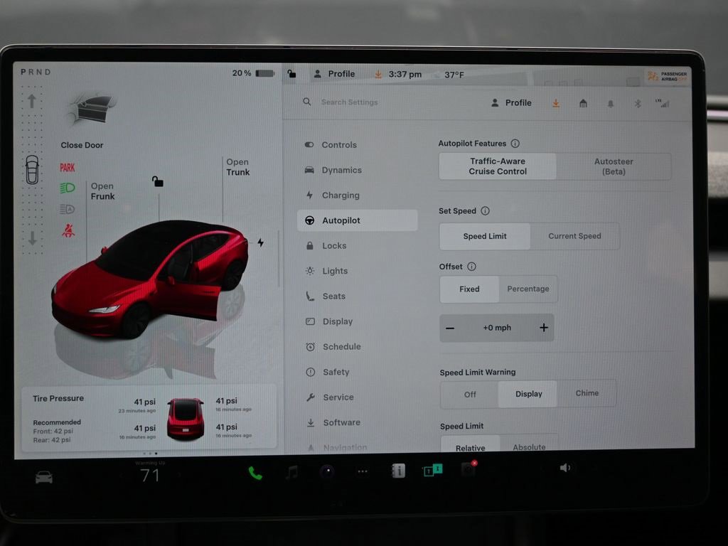 Used 2024 Tesla Model 3 Standard Range image 26