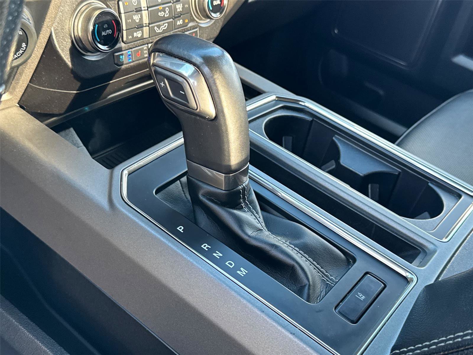 Certified 2020 Ford F150 Raptor w/ Equipment Group 802A Luxury image 27