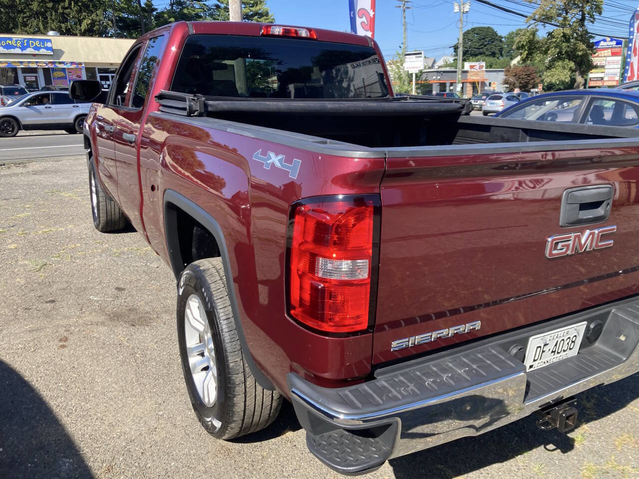 Used 2015 GMC Sierra 1500 4x4 Double Cab image 8