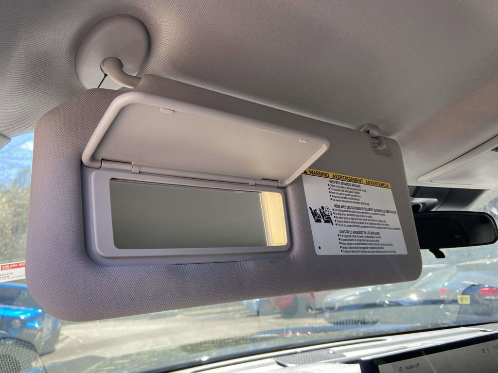 Used 2022 Toyota Tundra SR5 w/ SR5 Premium Package image 29