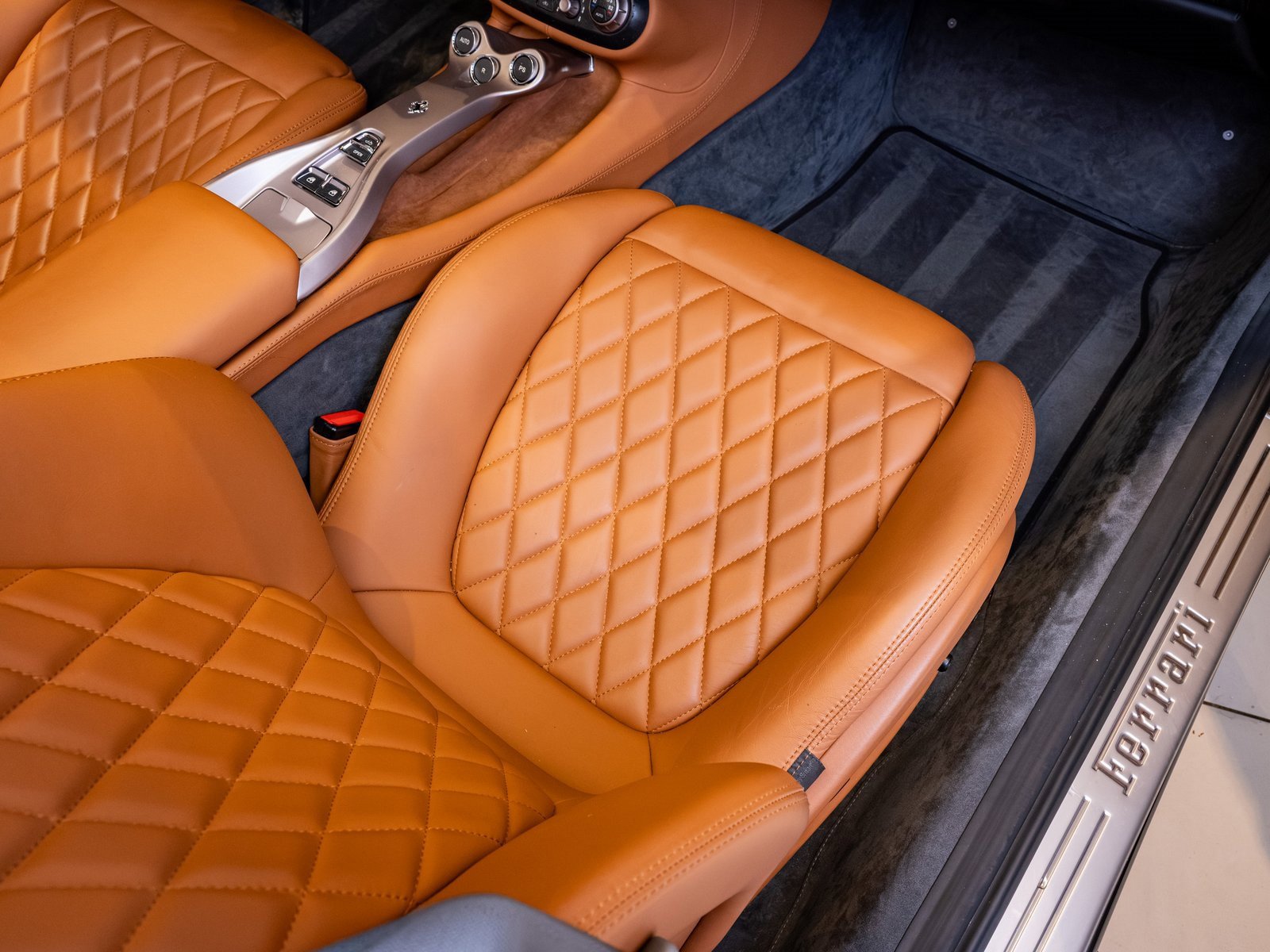 Used 2012 Ferrari California image 22