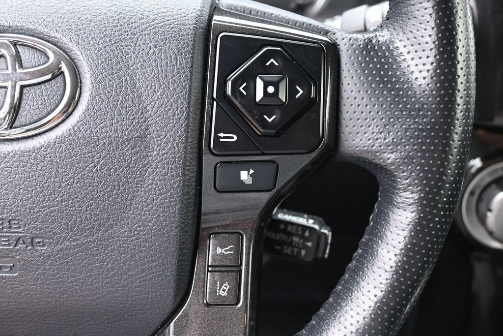 Certified 2024 Toyota 4Runner TRD Off-Road Premium w/ Moonroof Package AWD/4WD image 18