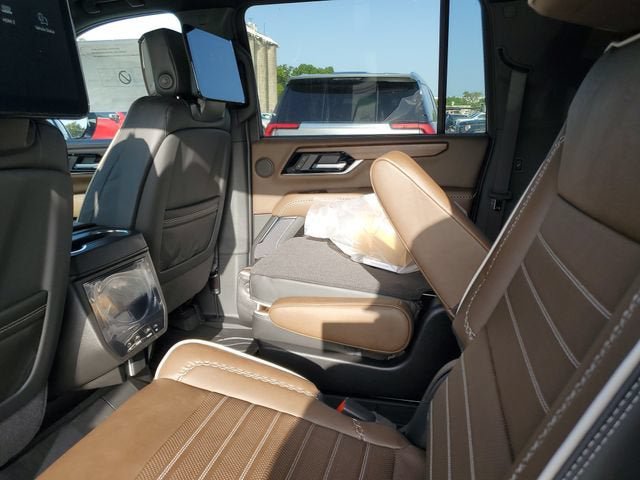 New 2026 GMC Yukon XL Denali Ultimate w/ LPO, Illumination Package AWD/4WD image 11
