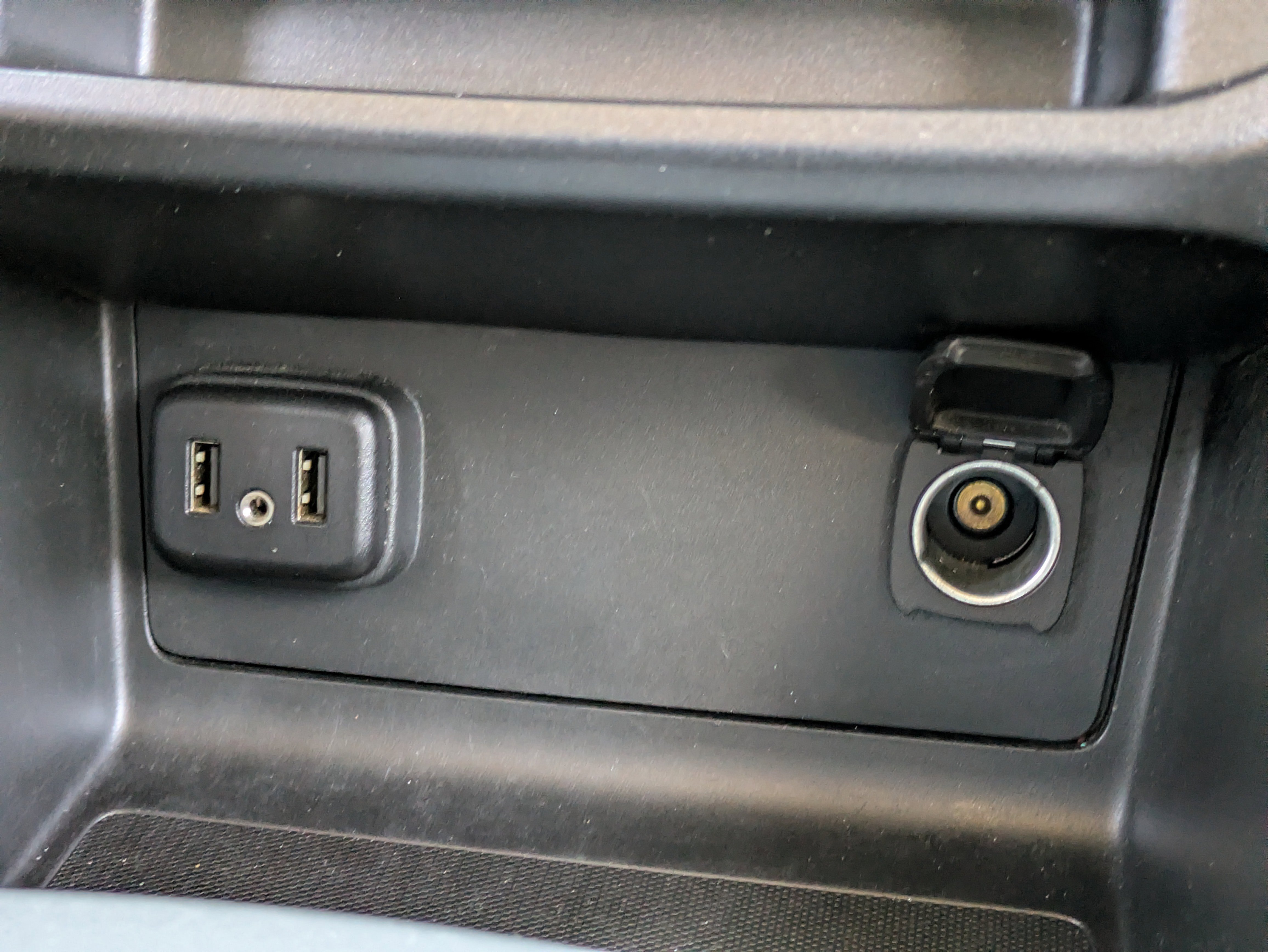 Used 2021 Chevrolet Colorado LT w/ LT Convenience Package image 28