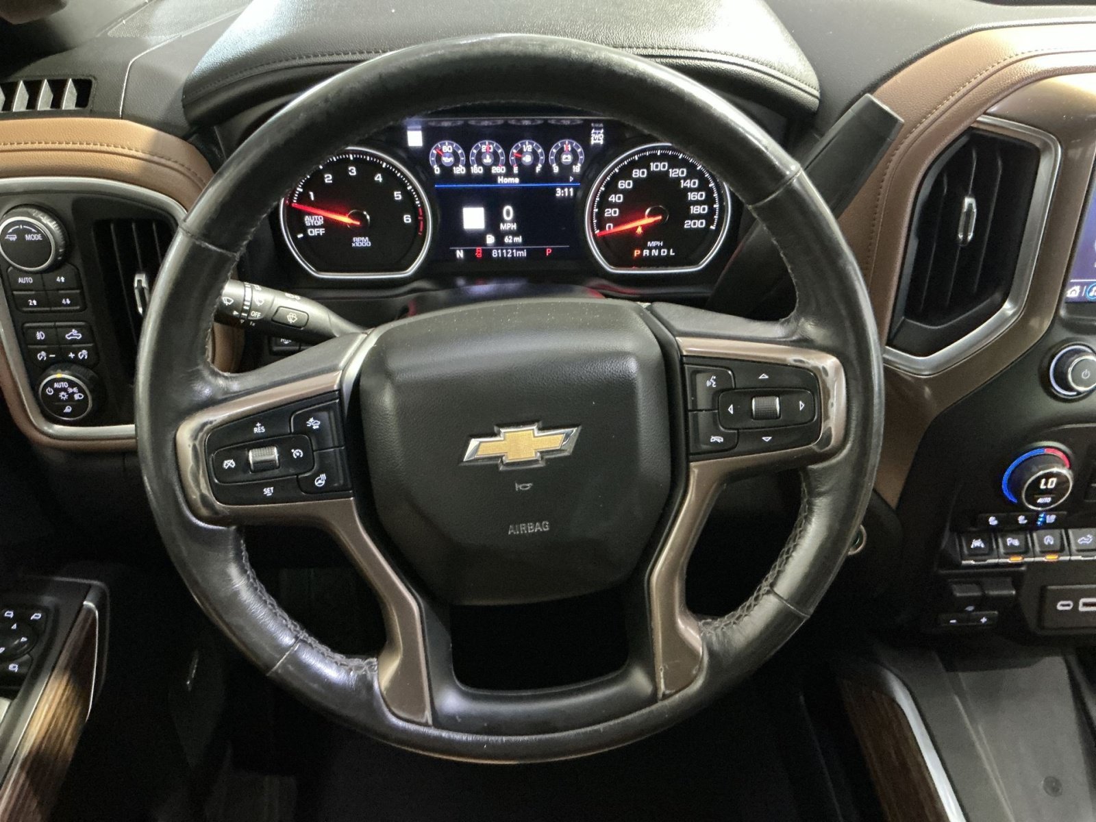 Used 2020 Chevrolet Silverado 1500 High Country w/ Technology Package AWD/4WD image 17