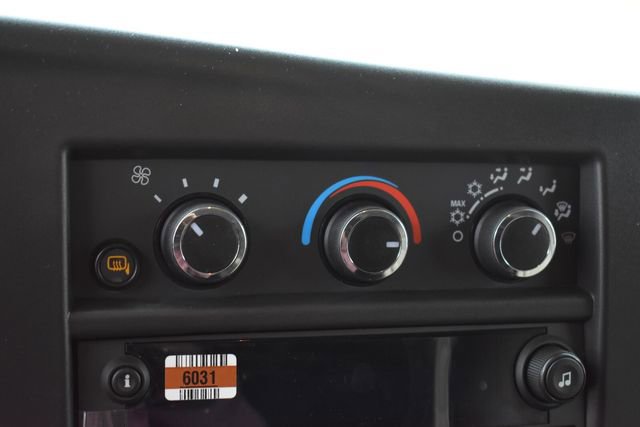 New 2025 Chevrolet Express 2500 Extended image 24