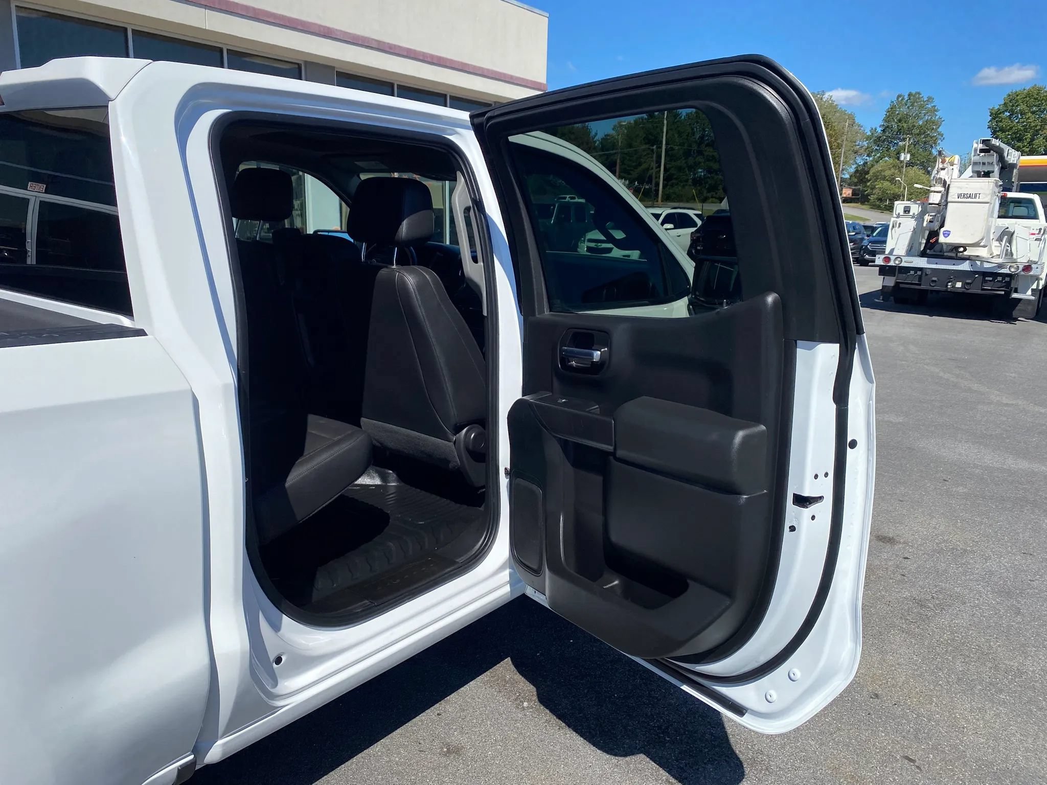 Used 2019 Chevrolet Silverado 1500 W/T w/ WT Fleet Convenience Package AWD/4WD image 25