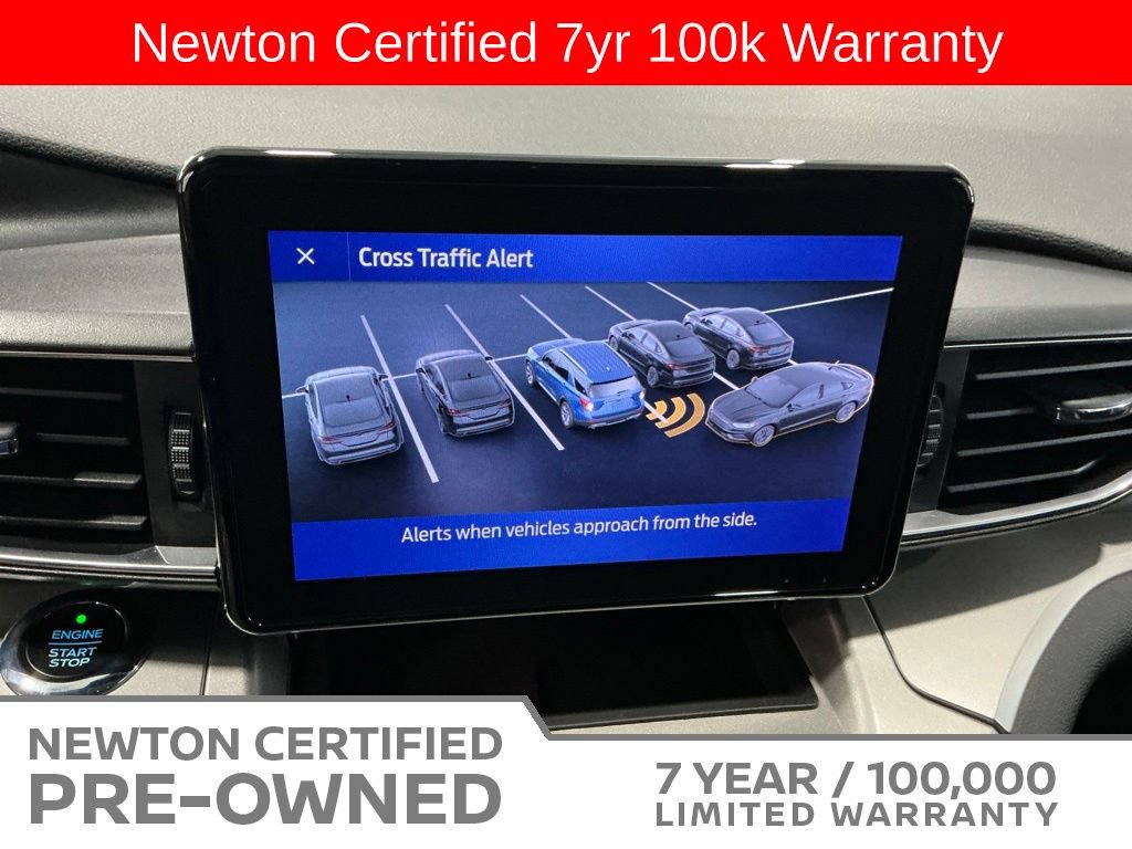 Used 2021 Ford Explorer XLT w/ Equipment Group 202A AWD/4WD image 33