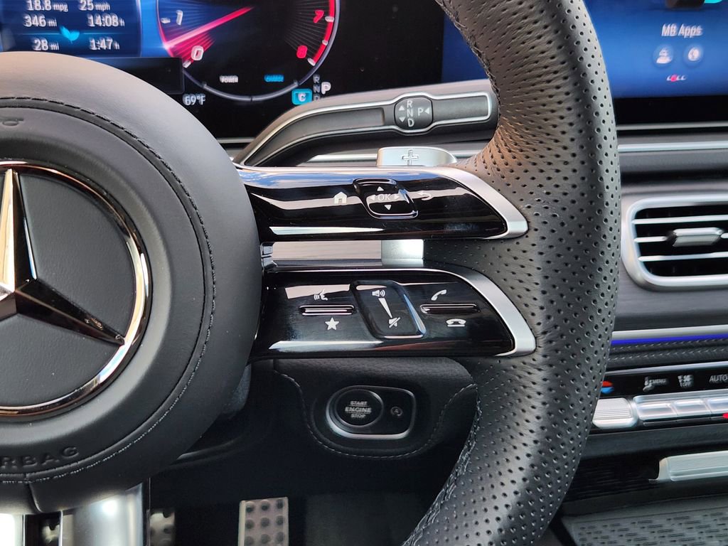 Used 2025 Mercedes-Benz GLS 450 4MATIC image 28