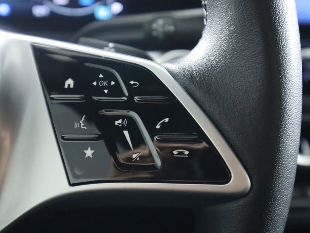 Certified 2025 Mercedes-Benz GLB 250 image 12