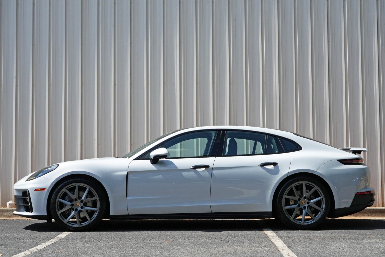 Used 2025 Porsche Panamera w/ Premium Package RWD image 9