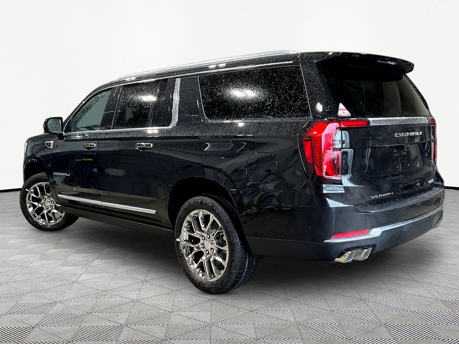 New 2026 GMC Yukon XL Denali w/ Denali Reserve Package AWD/4WD image 4