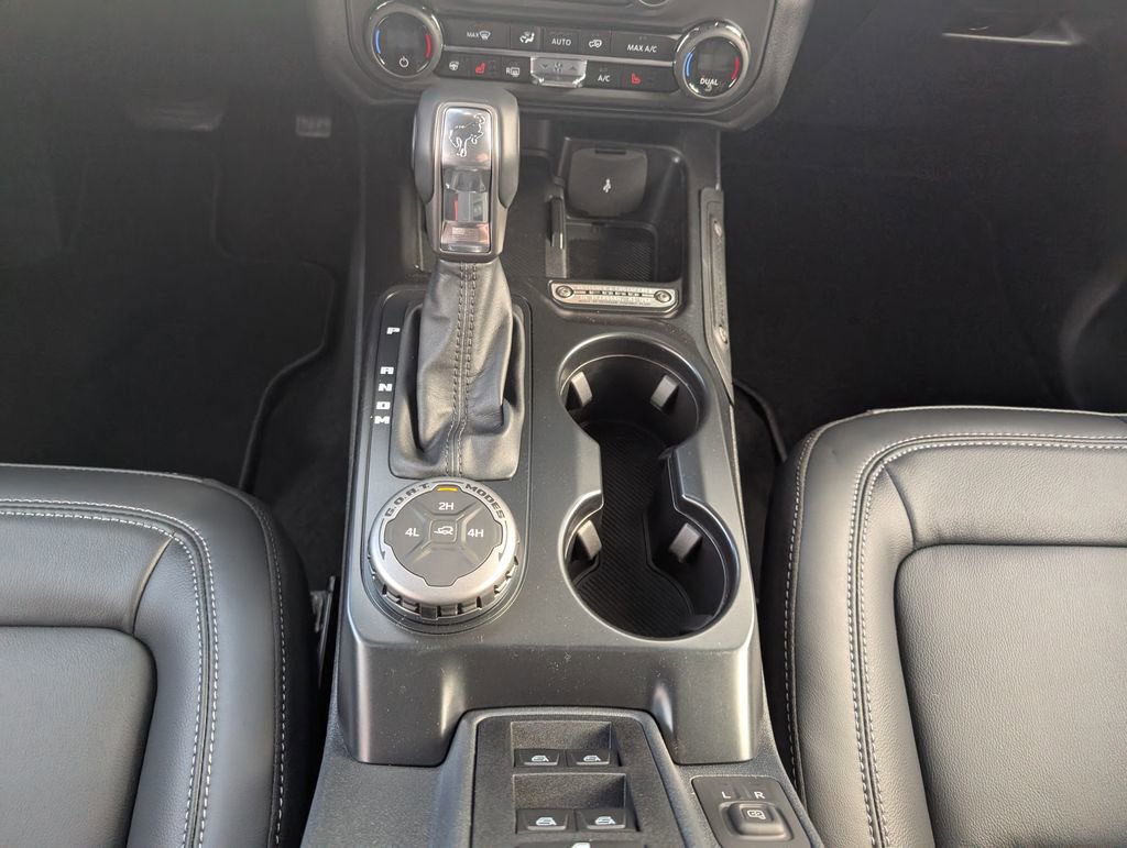 New 2025 Ford Bronco Outer Banks image 15