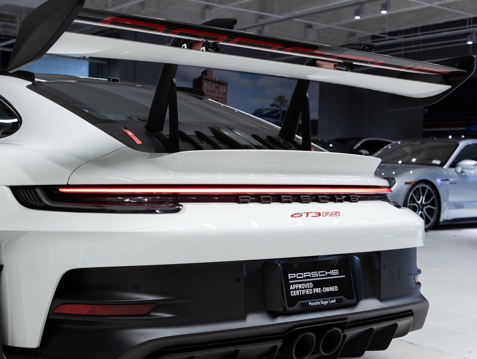 Certified 2023 Porsche 911 GT3 RS RWD image 34
