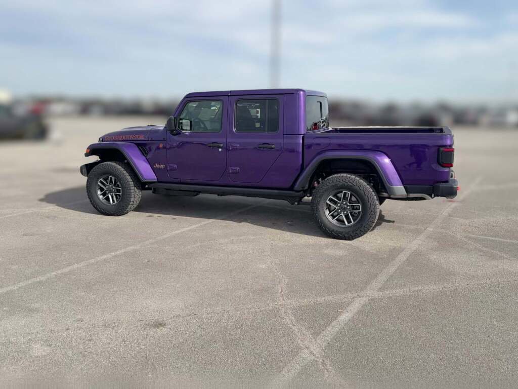 New 2026 Jeep Gladiator Mojave image 7