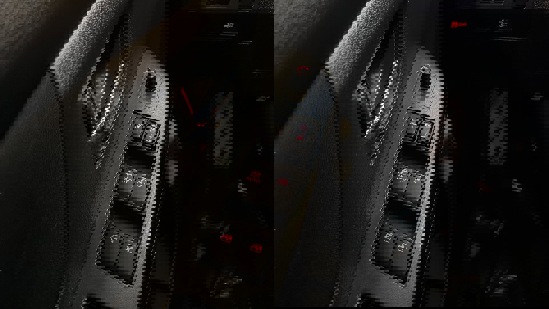 Used 2015 Subaru WRX image 19